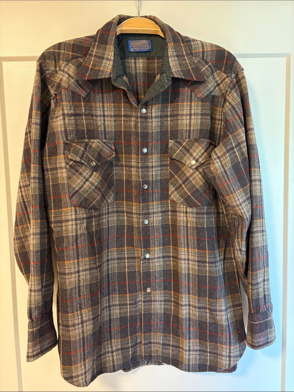 Pendleton Brown and Tan Plaid Wool Snap Shirt Jacket. See measurements for size.